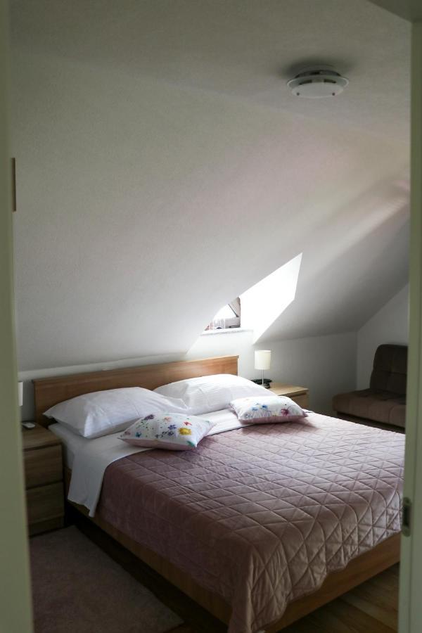 Apartment Filomena Smoljanac Eksteriør billede